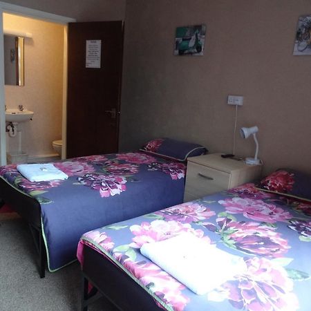 The Manor Hotel Nuneaton Bagian luar foto