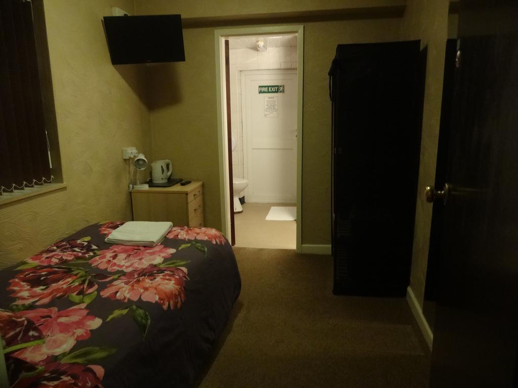 The Manor Hotel Nuneaton Ruang foto