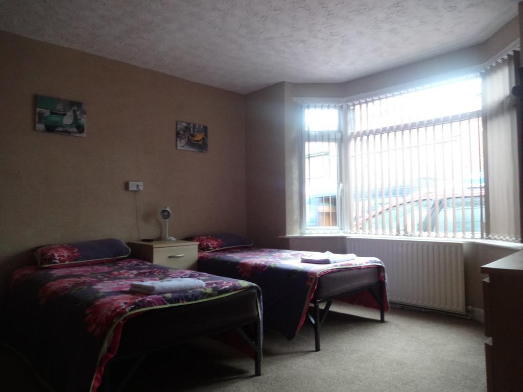 The Manor Hotel Nuneaton Bagian luar foto